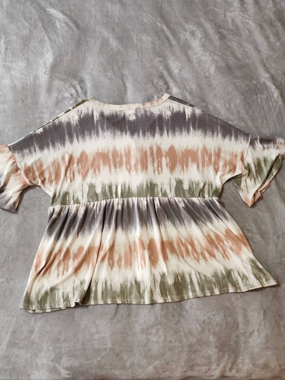 Boho‎ Tie Dye Babydoll Blouse | Flowy Peplum Plus Size 1X Top - Picture 5 of 6